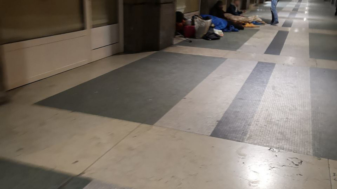 senzatetto, piazza Vittoria, Bolzano
