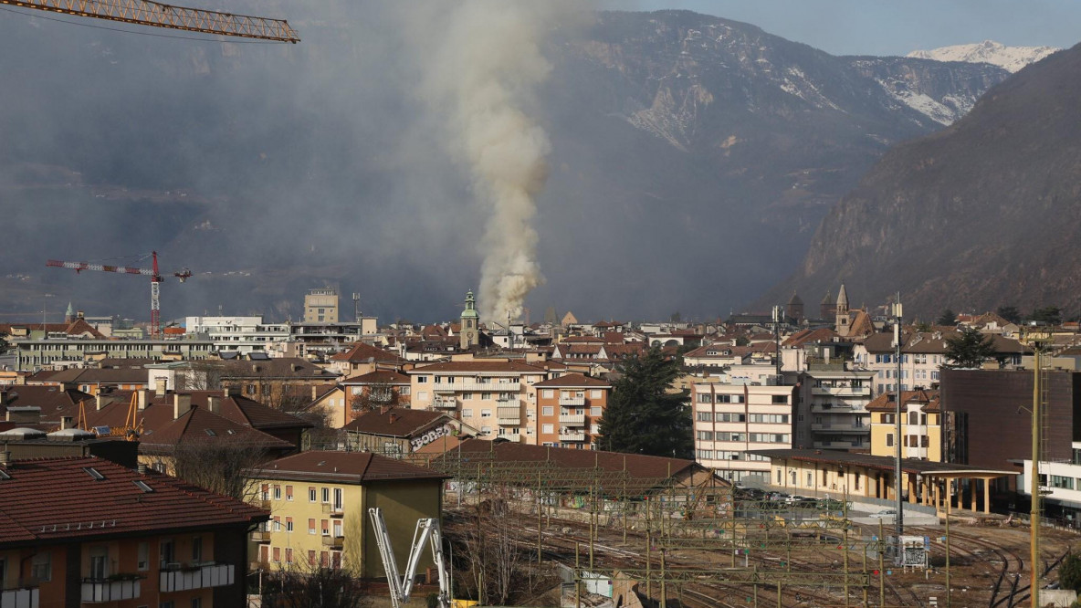 Incendio via Portici Bolzano