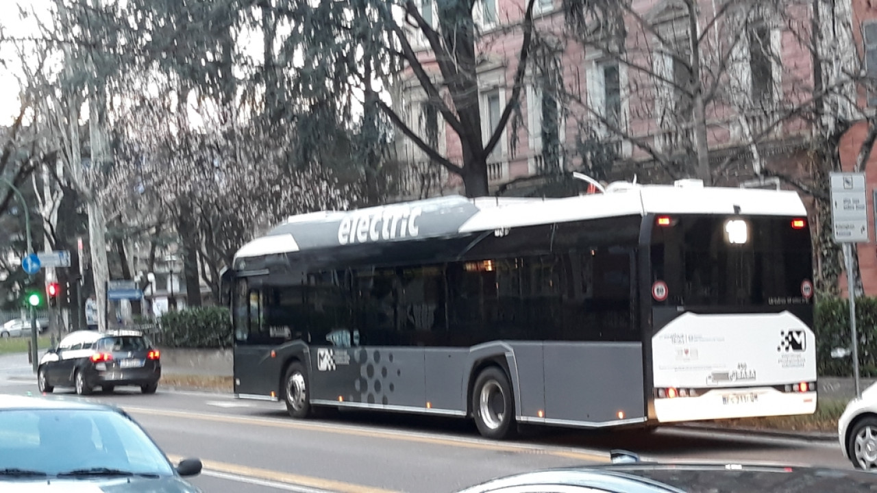 bus_elettrico_sasa_450.jpg