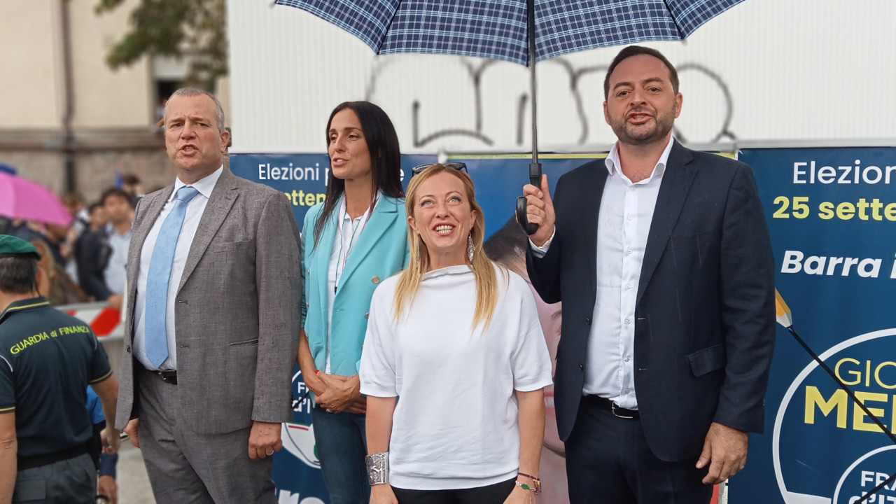 Giorgia Meloni in piazza Matteotti a Bolzano