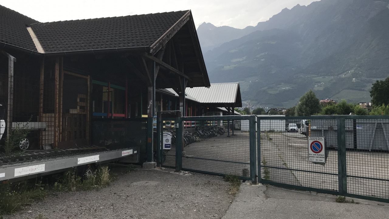 aufnahmezentrum_meran.jpg