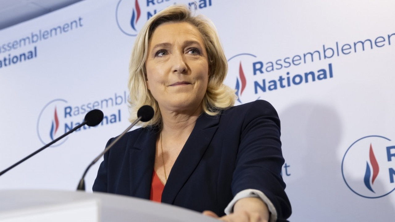 lepen-179_v-gross20x9.jpg