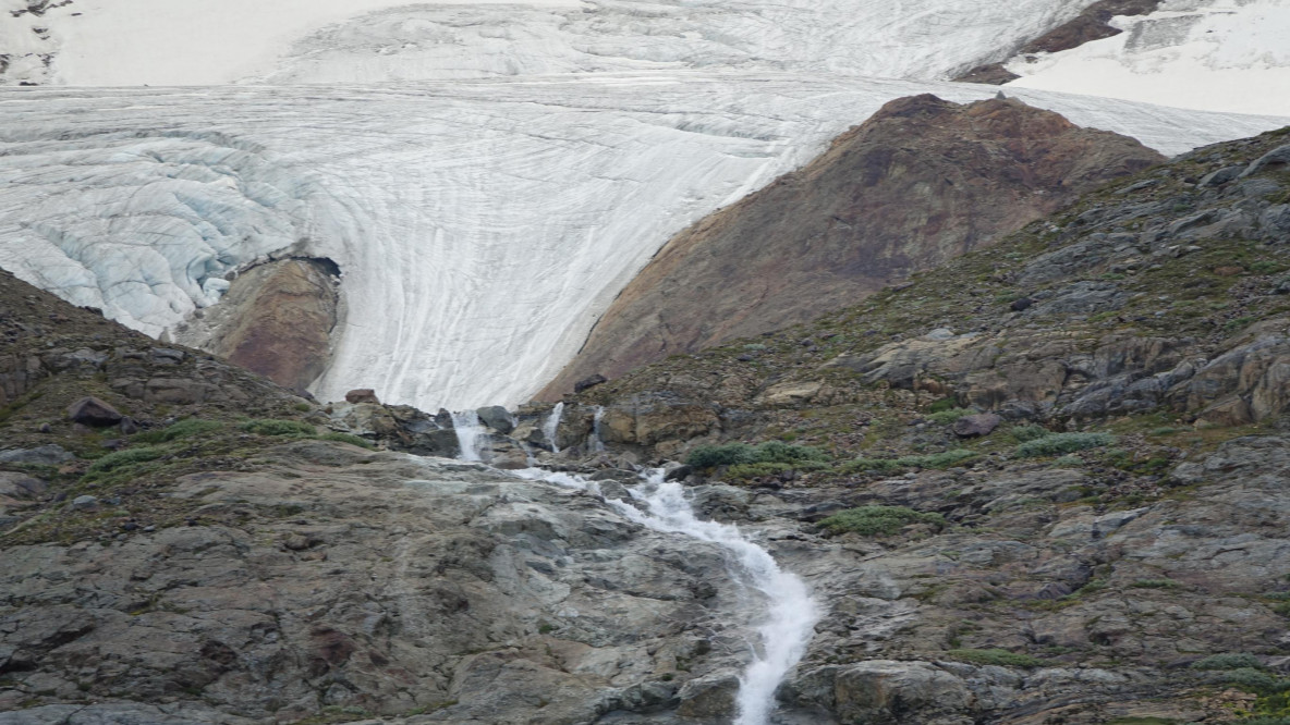 Lo scioglimento del ghiacciaio Vedretta Serana