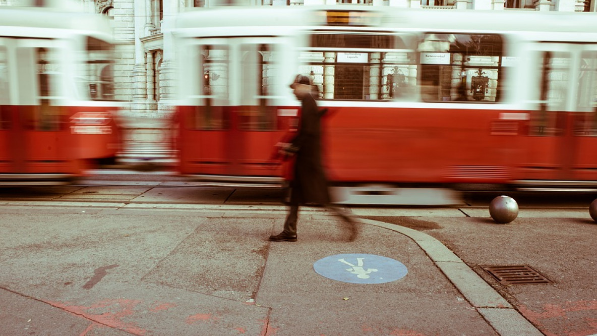 tram, tranvia