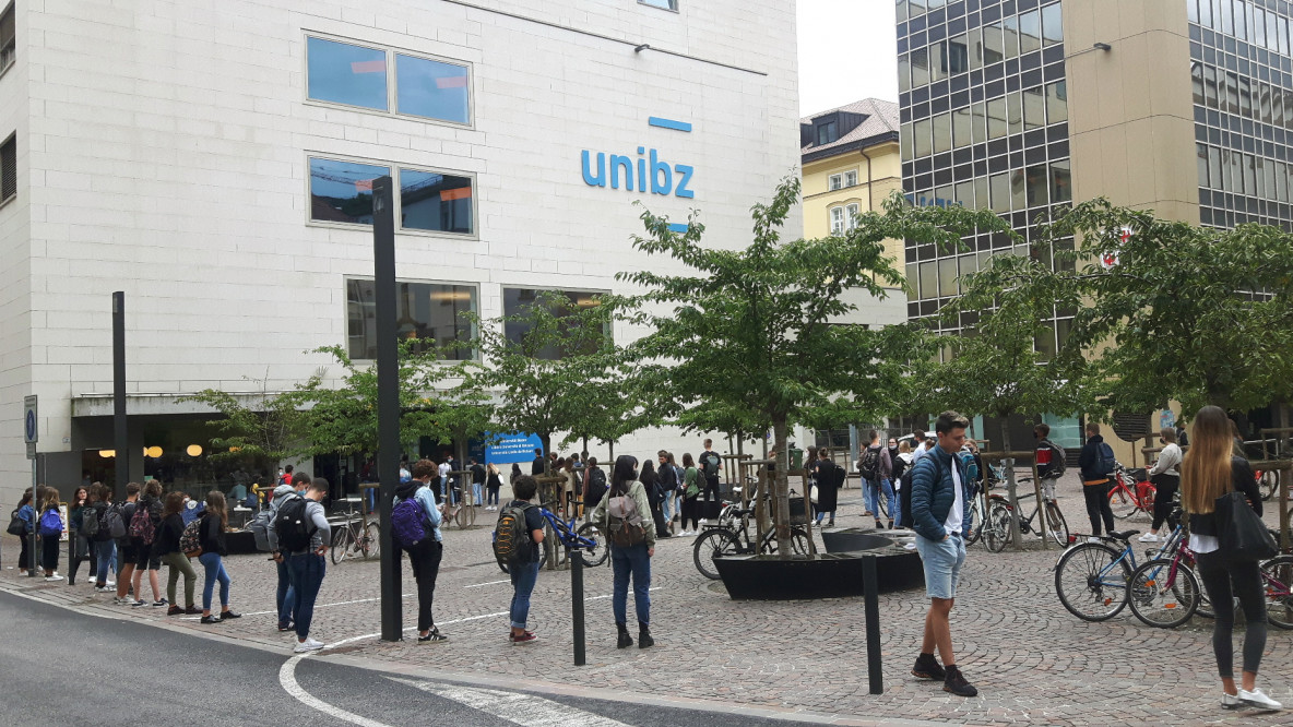 unibz - Universitätsplatz