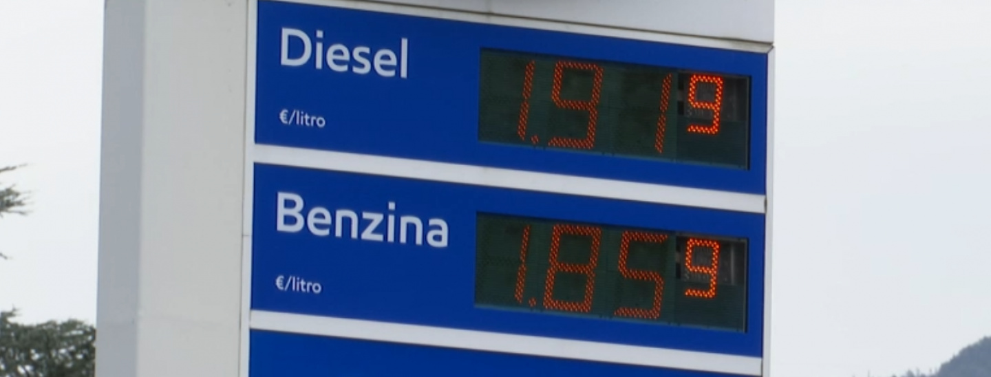 Prezzi benzina e gasolio gennaio 2023