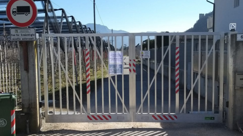 Cancello in via Conti 