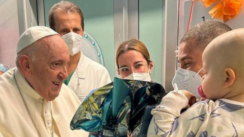 Papa Francesco ospedale Gemelli