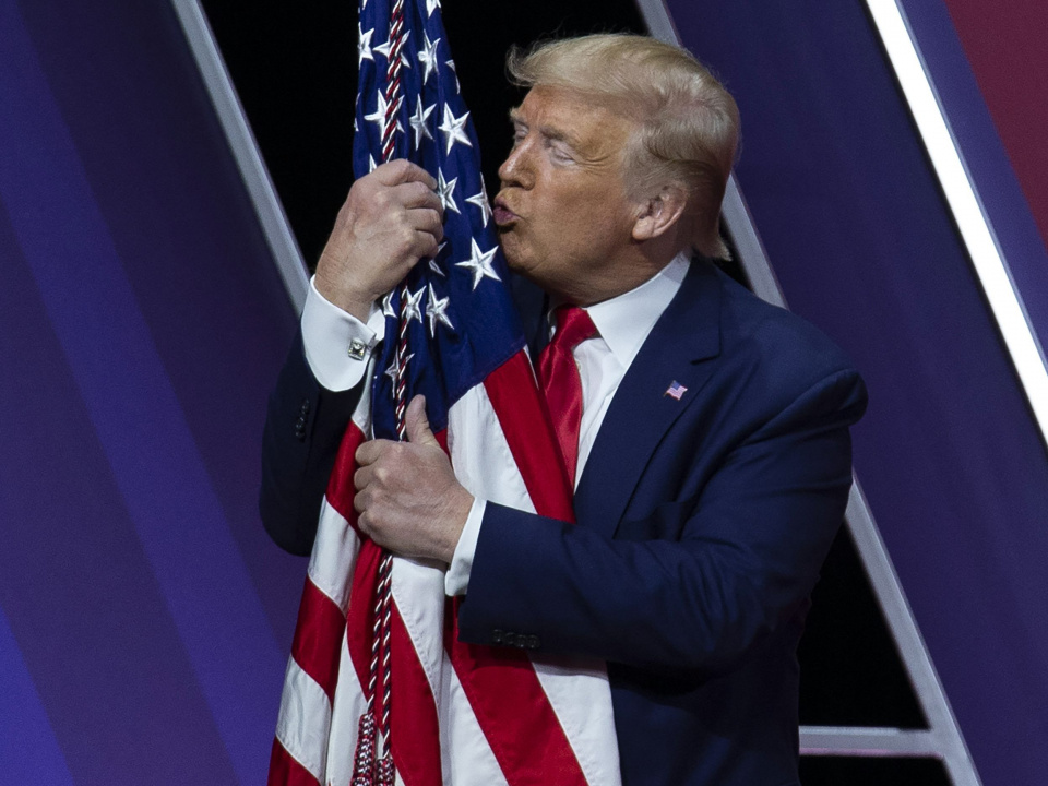Trump, US-Flagge
