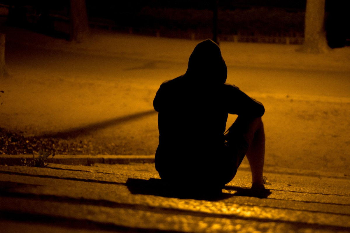 Mann, allein, Nacht, Depression Mann, allein, Nacht, Depression