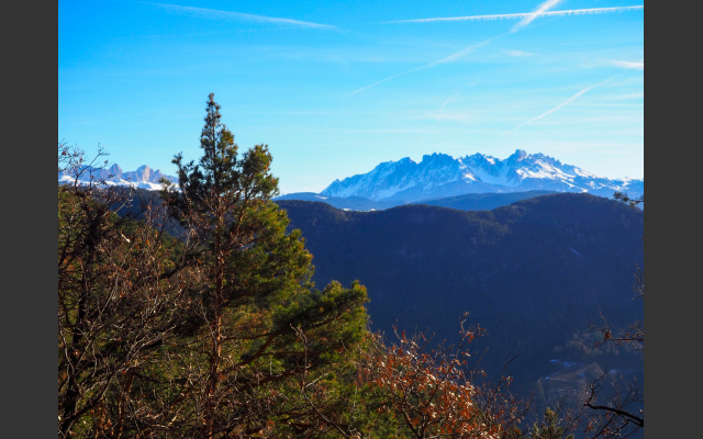 Blick zu den Dolomiten kurz nach Jenesien