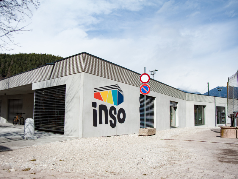 Nicht mehr im Dorfzentrum, sondern am Dorfrand: Das neue Jugendzentrum „Inso-Haus” in St. Lorenzen.