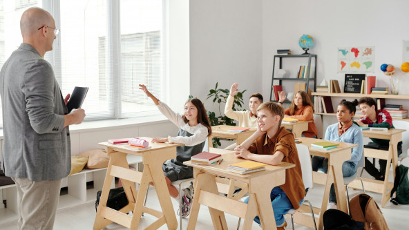 Lehrer, Schule